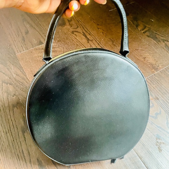 Black leather circle bag - Picture 6 of 7